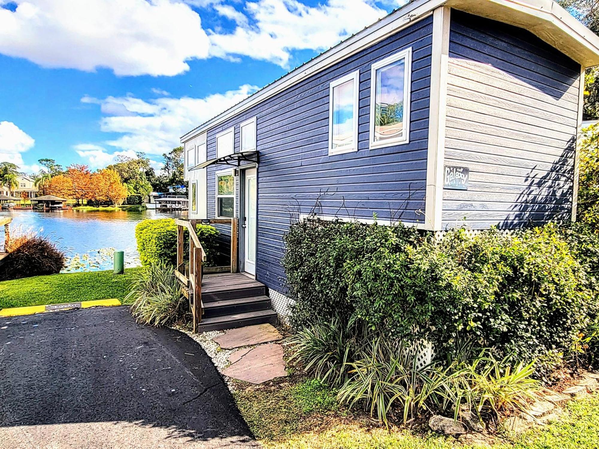 Holiday home Orlando Lakefront Tiny Homes 6 Plus Month Rentals Orlando