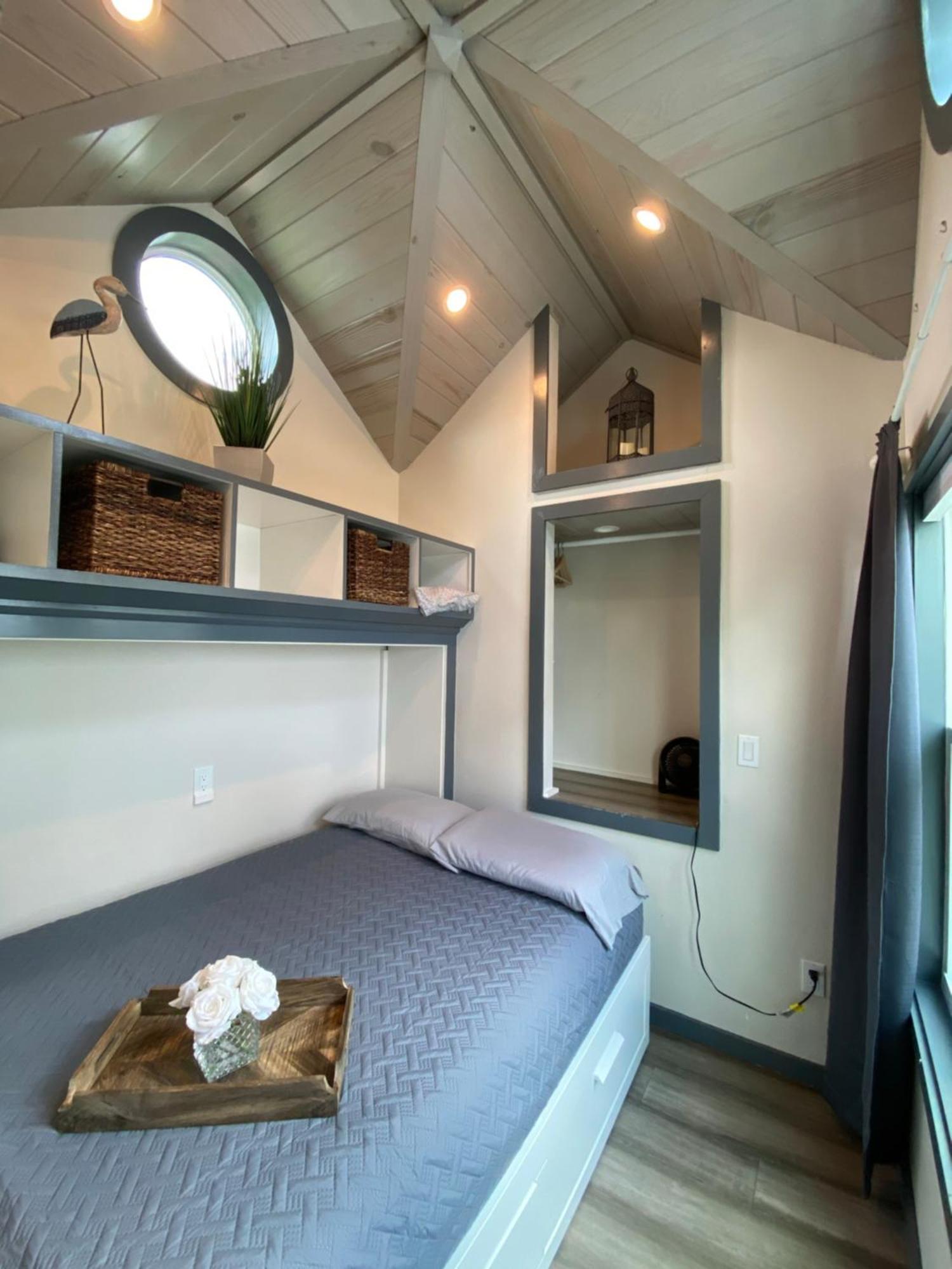 Orlando Lakefront Tiny Homes 6 Plus Month Rentals * Orlando