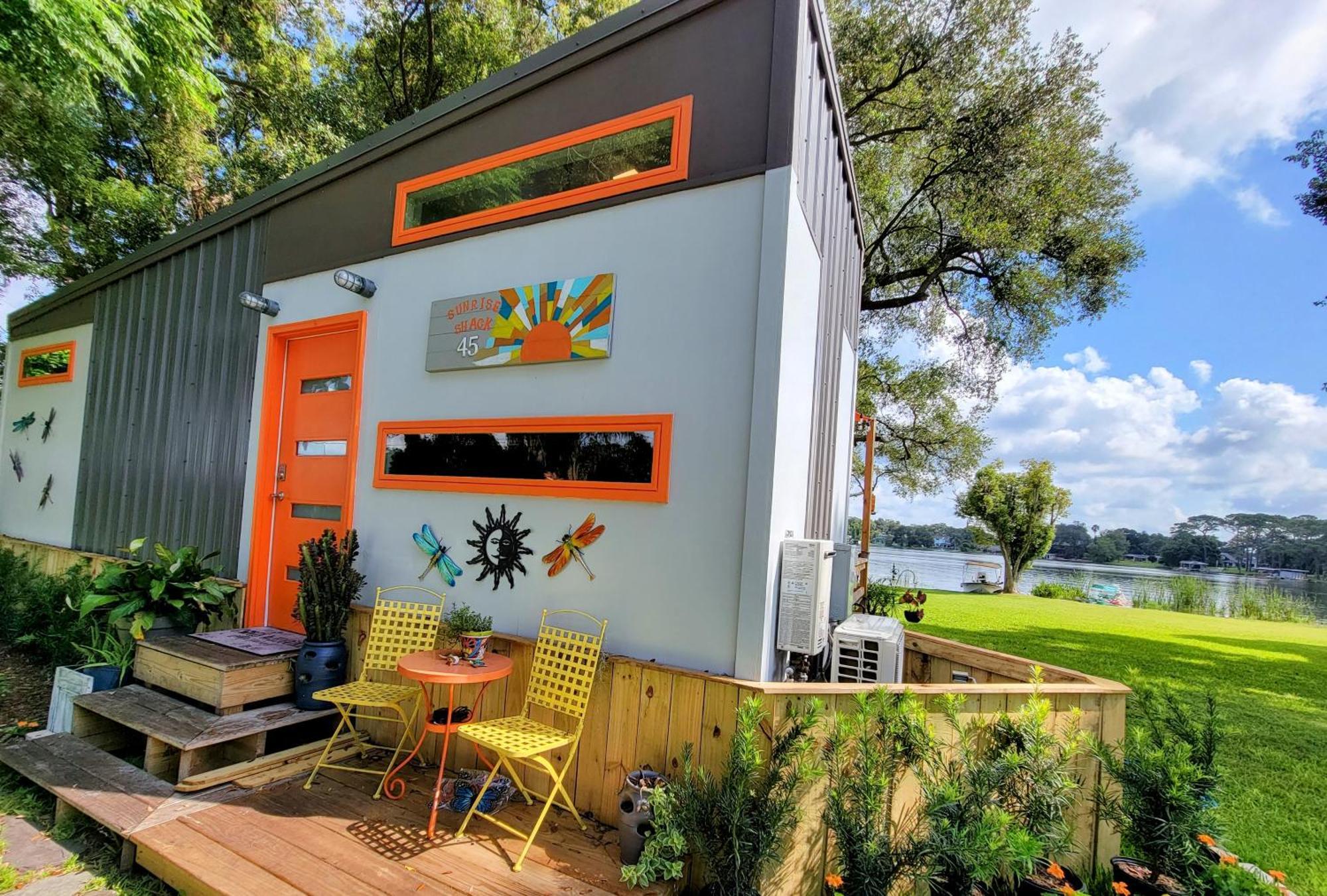 Holiday home Orlando Lakefront Tiny Homes 6 Plus Month Rentals *