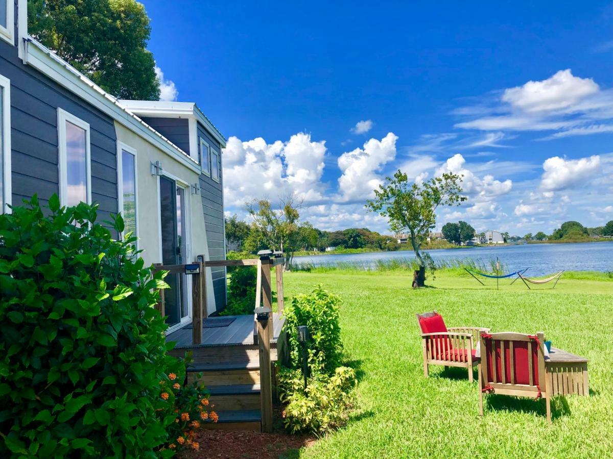 Orlando Lakefront Tiny Homes 6 Plus Month Rentals Holiday home *